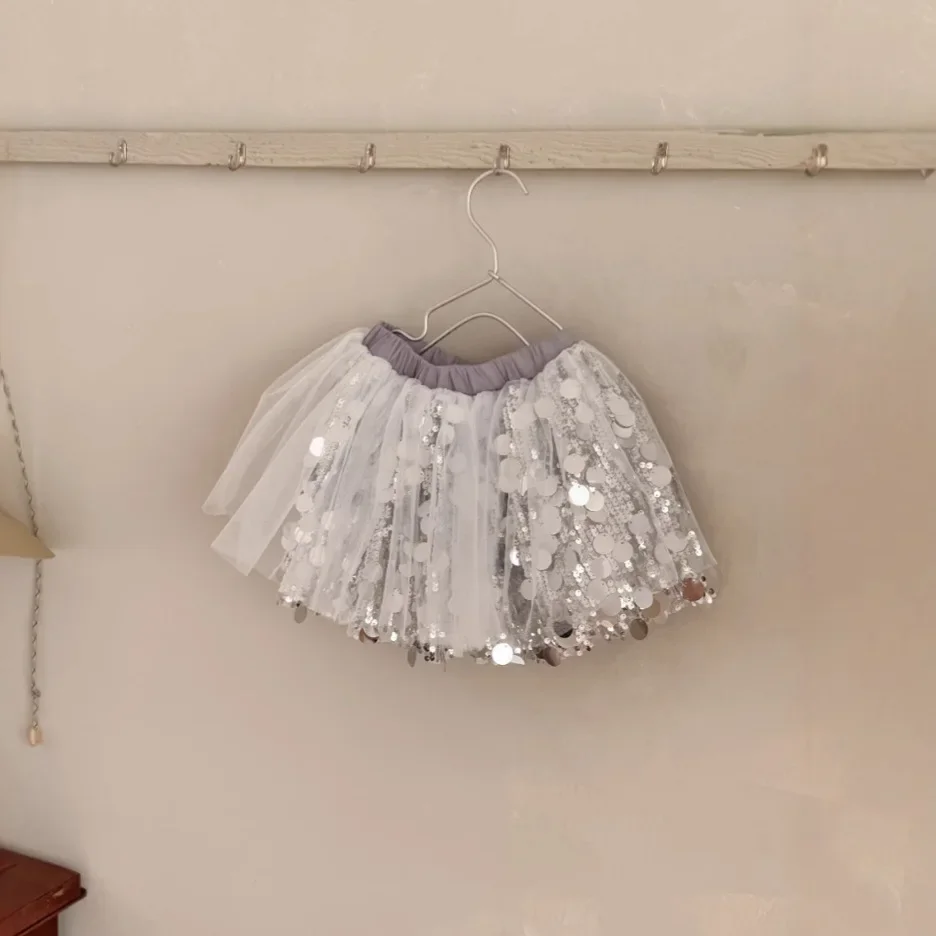 

Baby Girls Skirts Fashion Sweet Kids Sequin Gauze Skirt 2025 Spring New Childrens Silver Sparkly Skirt