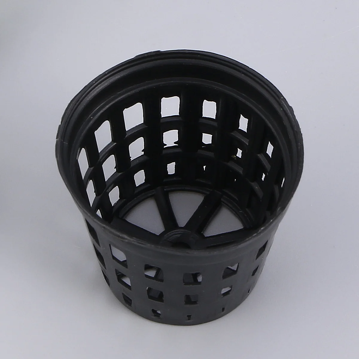 

1pc Aquarium Plastic Pot Baskets Aquarium Aquatic Water Flower Plant Grass Planting Decor Black - Middle Size