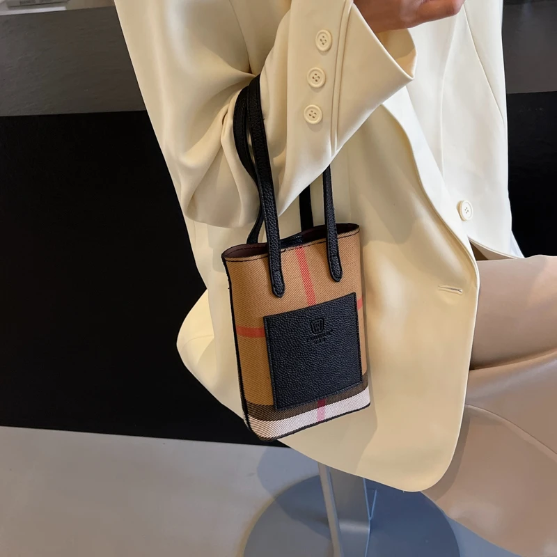 

Fashionable Women's Leather Tote Bag Elegant Luxury Designer Handbag Classic Crossbody Shoulder Style