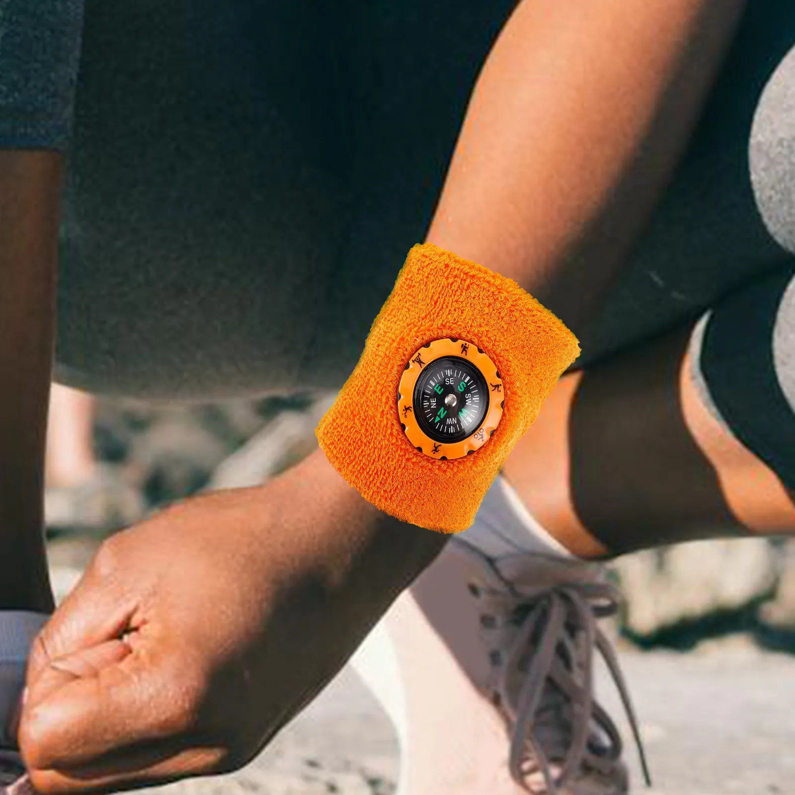 

1pcs Hiking Compass Wristband Breathable Sweat Absorbing Outdoor Sports Wristband For Running Basketball Football Gym Yoga