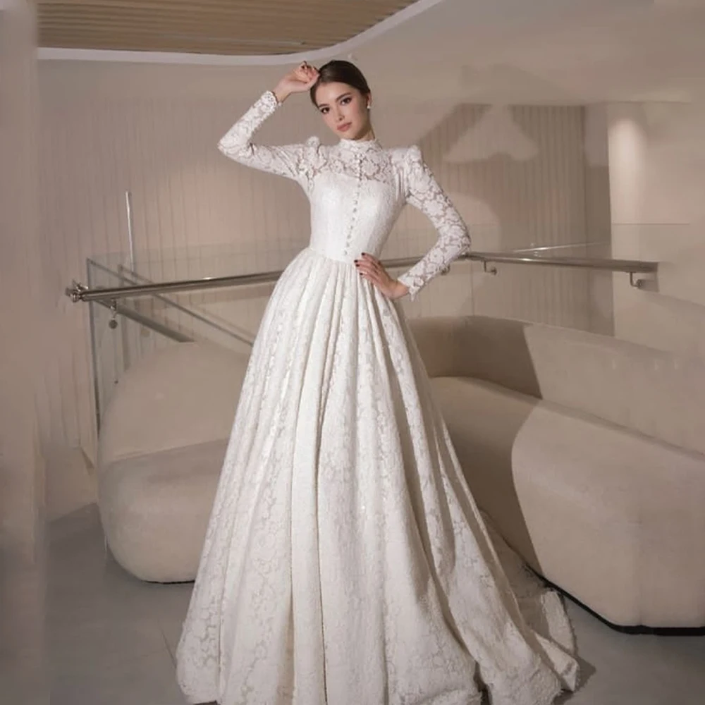 

Exquisite Wedding Dresses High Collar Long Sleeve Muslim Brides Dress with Button Lace Bridal Gown robe de mariée Customized