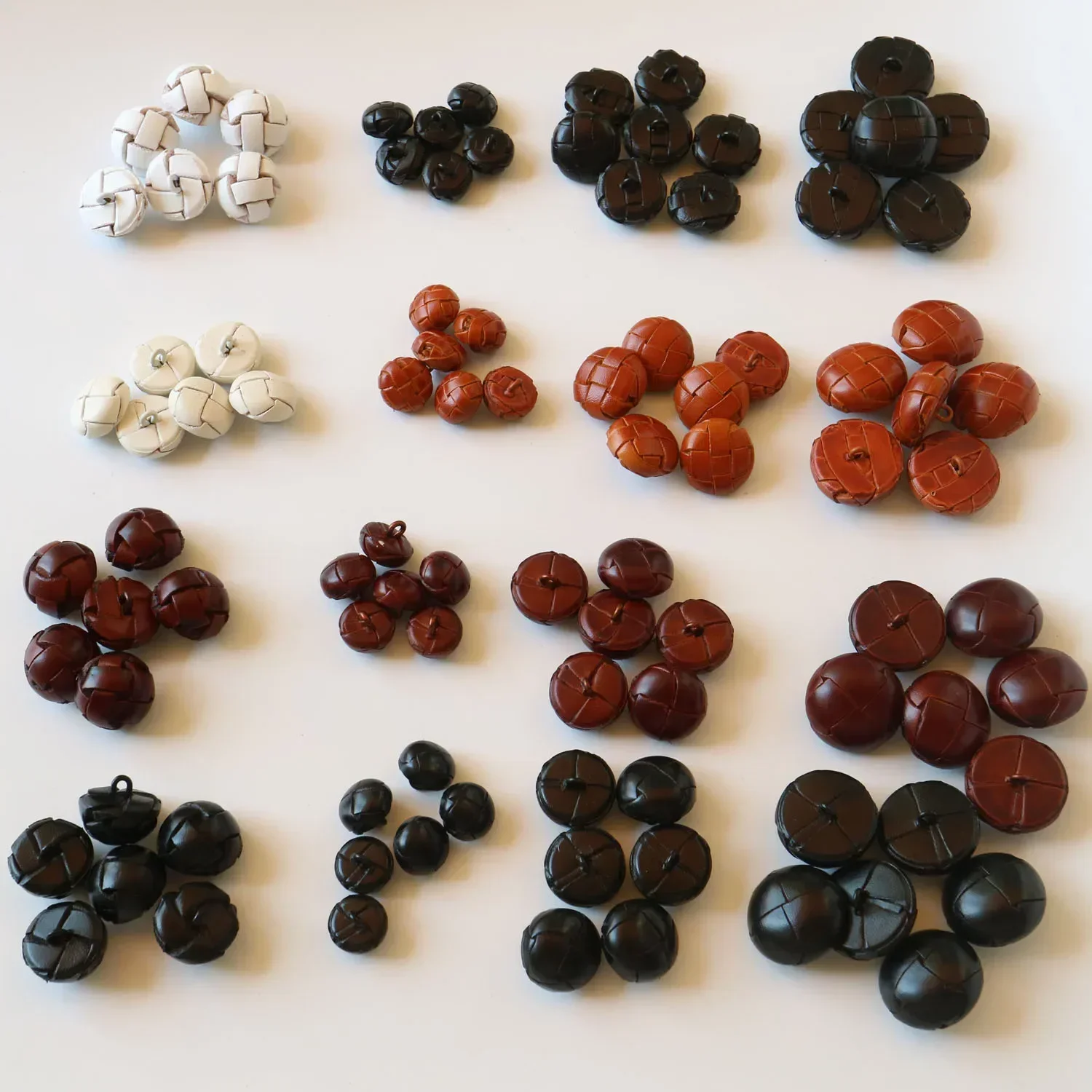 6 قطعة/الوحدة أزرار مغطاة من الجلد الطبيعي 15/19/21/23/26 مللي متر جودة عالية بيج أسود بني زر من الجلد لمعاطف سترة مشبك #3