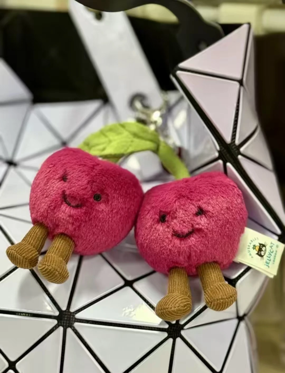Jellycat Amuseables Cherries Bag Charm 4 дюйма — ультра-мягкая плюшевая игрушка NWT |   Идеальный подарок