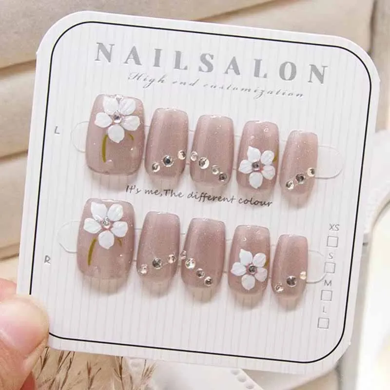 10 pezzi stile francese dolce carino fiori in rilievo 3D e farfalla con diamanti stampa fatta a mano sulle unghie unghie finte adesivo per unghie