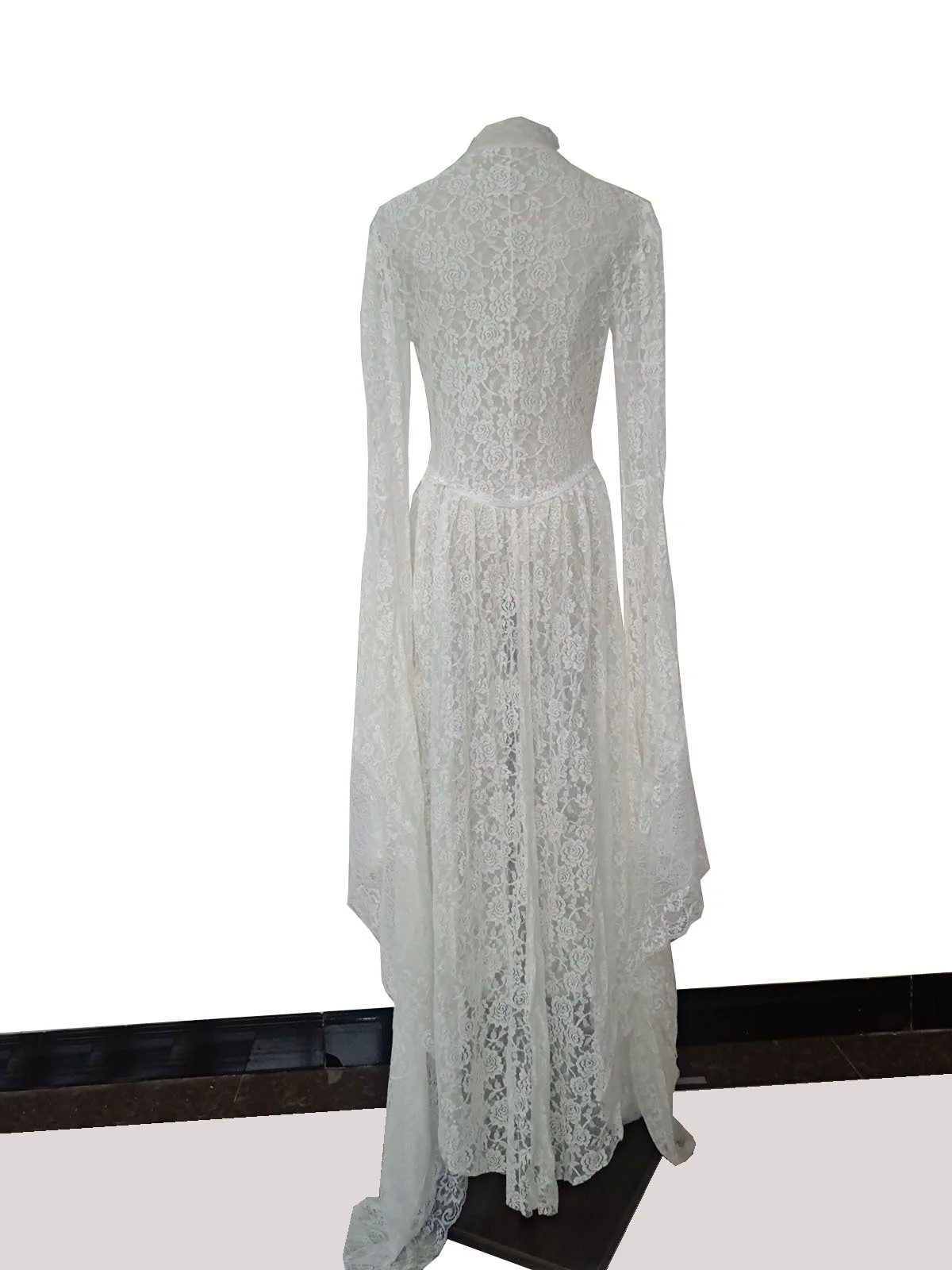 Robe Longue Gothique Médiévale en Dentelle Fleurie – photo 4