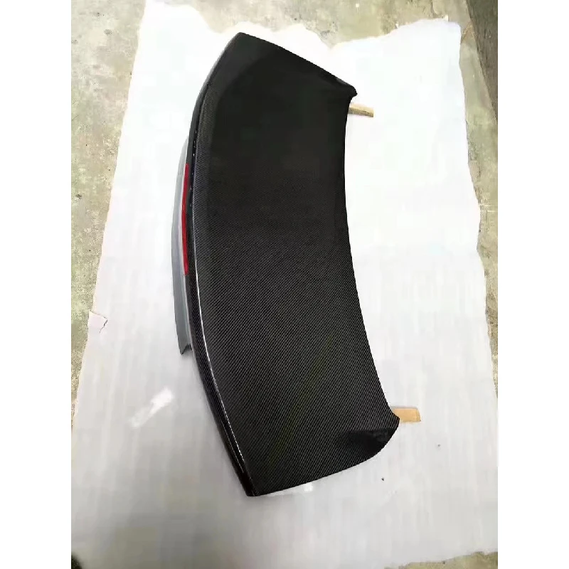 

Высококачественная крышка багажника из карбона в стиле OEM