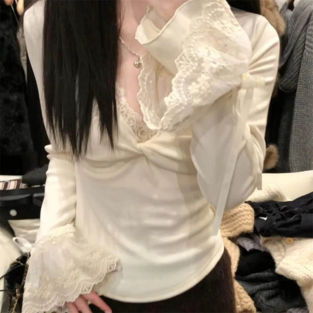 Sexy Lace Splicing Flared Sleeves Top Women's V-neck Long Sleeve T-shirt Fashion Slim Bodycon Modal Female Vintage Tshirt Tees
