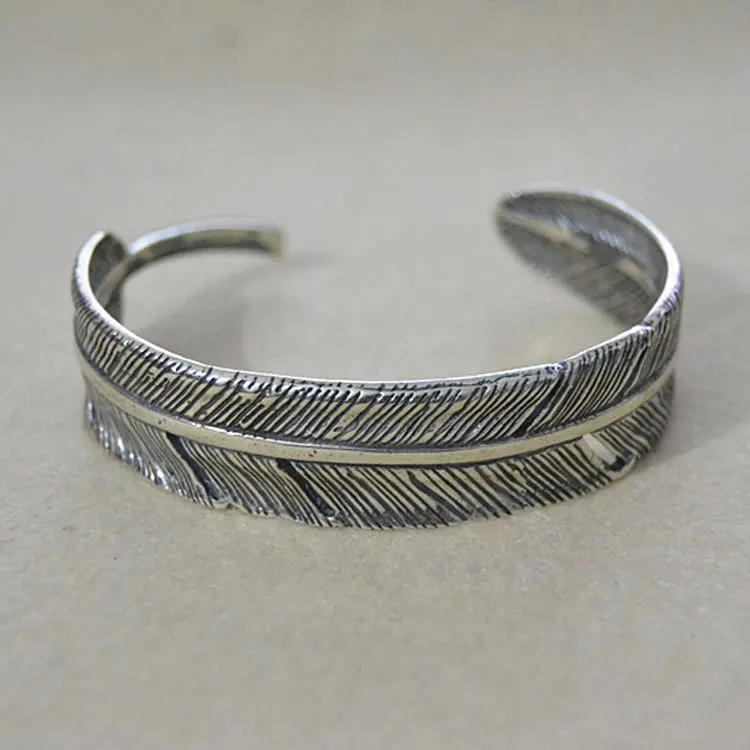 

Feather Vintage Textured Sterling Silver Bracelet with Japanese and Korean Fashion Street Thai Silver Fashion Couple Silver Wide