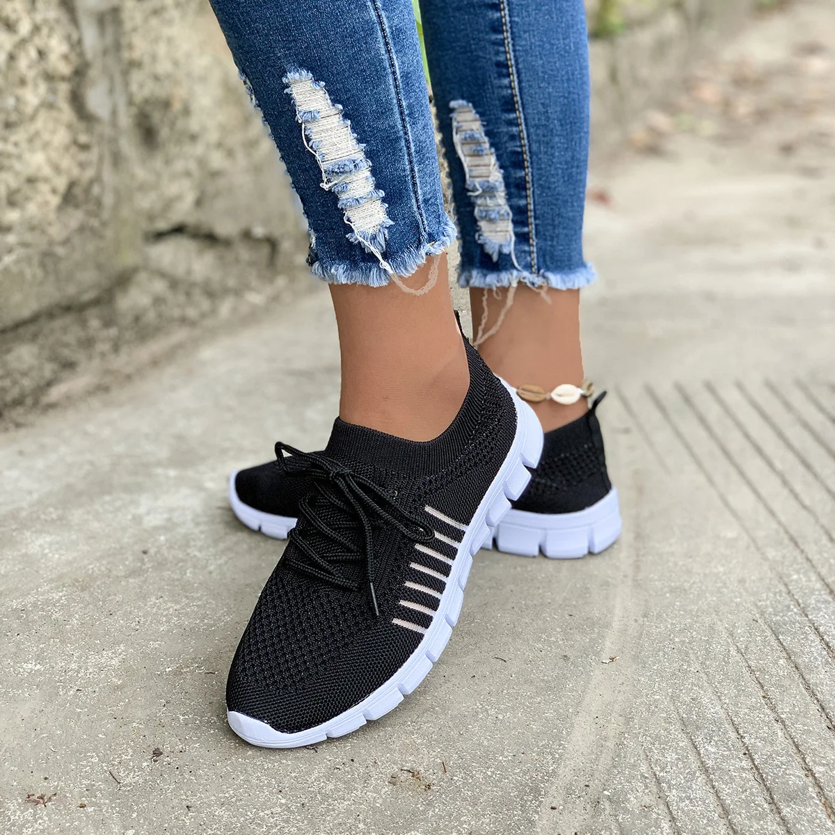 Mulher plana deslizamento em sapatos brancos mulher leve tênis branco verão outono casual chaussures femme cesta sapatos planos