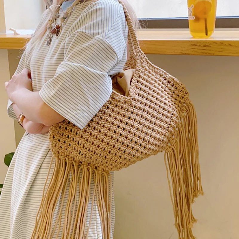 

Fashion Tassel Hollow Shoulder Bag For Women Luxury Brand Largecapacity Retro Hand-woven Beach Bag New Commute Versatile Totebag