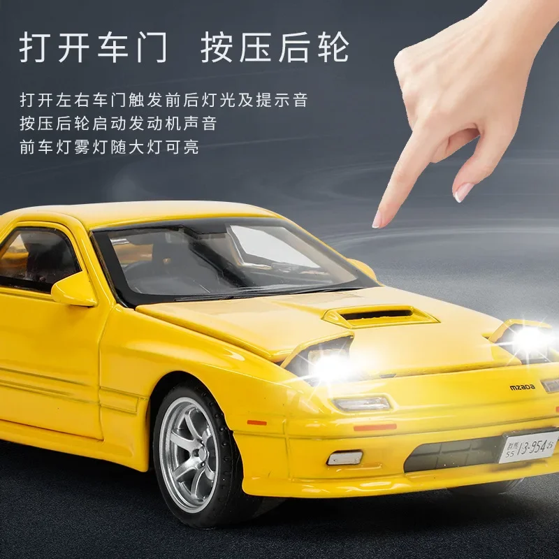 1:32 Mazda RX-7 David sourire voiture Haute Simulation Moulé Sous Pression En Alliage De Métal Modèle de voiture Son Lumière nervure Retour Collection Enfants Jouet Cadeaux