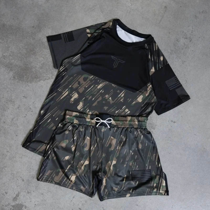 2026  selling fashionable jungle style combat suit, breathable quick drying sports fitness short sleeved shorts, unisex version