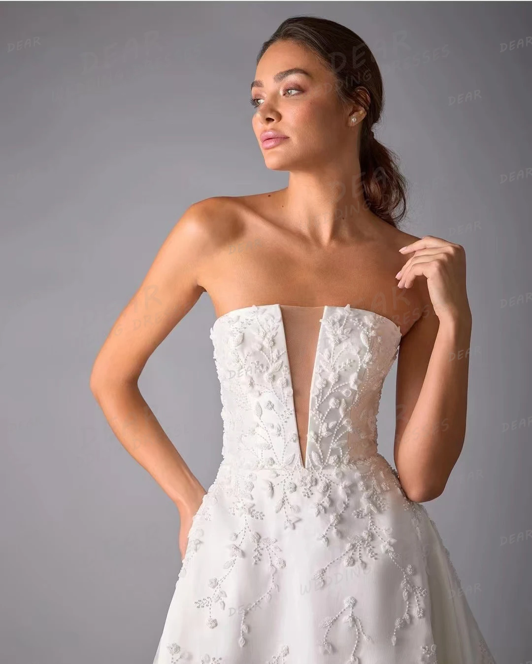 Vestidos De novia De lujo con cuello en V para mujer, línea A, elegantes vestidos De novia con apliques, sin mangas, Espalda descubierta, satén, Vistidos De Fiesta