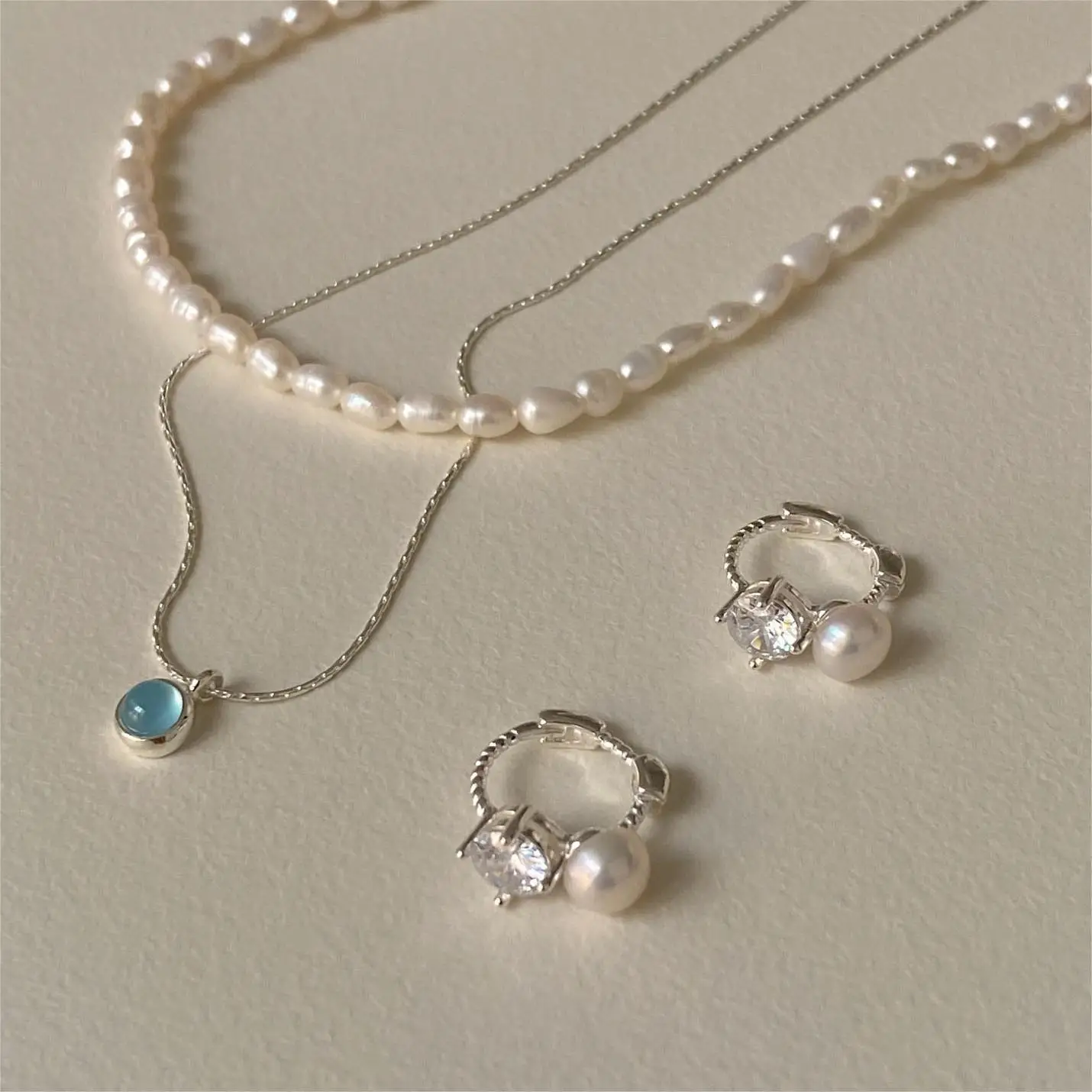 

Earrings Silver 925 Zircon Pearl Ear Circle Simple Unique Beautiful Elegant Jewelry Women's Earrings Pendientes Mujer JHE119