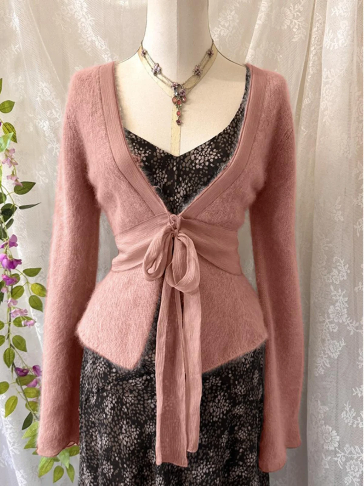 

Новый женский вязаный кардиган-накидка из мягкого материала, осенне-зимний, многослойный, повседневный, с V-образным вырезом...