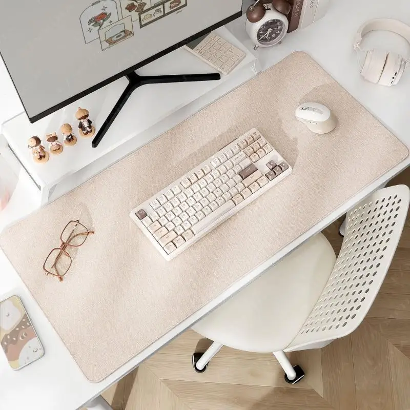 High-quality Desk Mat/mouse Pad; Large Size; Suitable For Gaming And Office Use; 3.5mm Thickness.