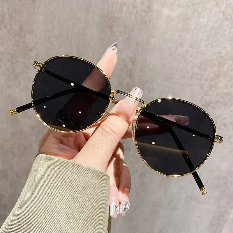 

​​2025 Yoo in Na Inspired Sunglasses Women, Metal Frame Polarized UV400 Luxury, Retro Y2K Anti-Glare Viral