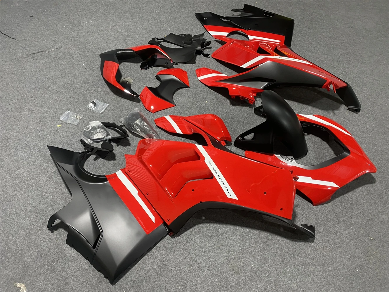 Motorcycle Fairing kit for Ducati V4S 20-22 V4 2020 2021 2022 Fairing Red matte black motorcycle guard+Wind wing big wings
