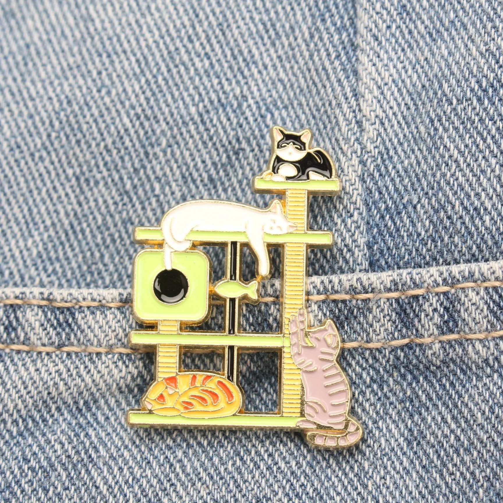 Creative Cute Brooch-