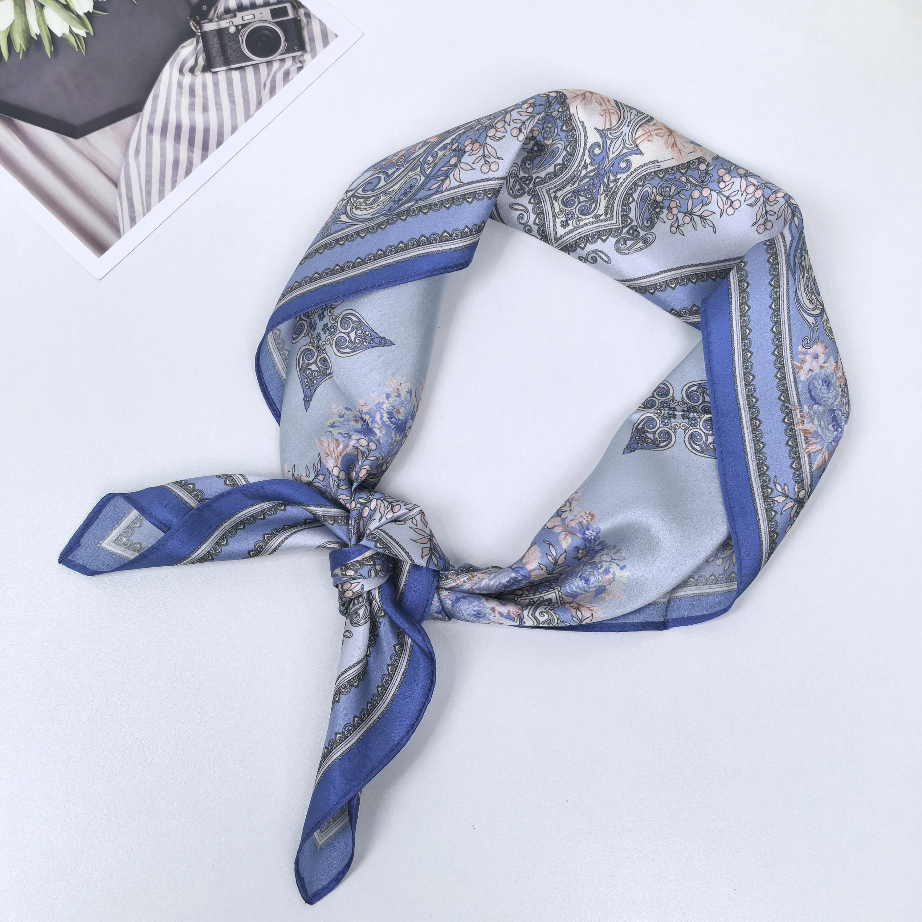판타지 블루 플라워 판타지 실크 스카프 65x65cm, - Scarf Silk Square 리뷰 및 가격