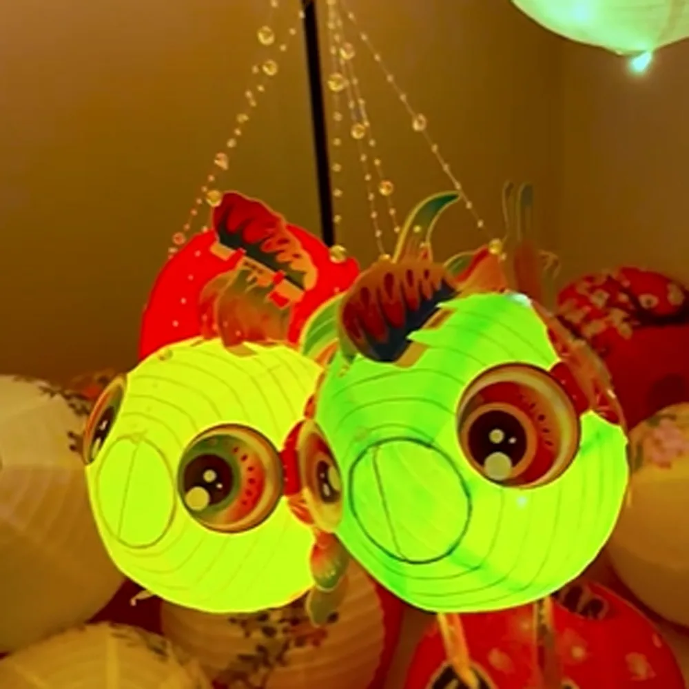

Фестиваль рыбы в форме рыбы середины осени, упаковка материалов для фонаря рыбы, ручной ручной фонарь в форме рыбы со светодиодными благословениями