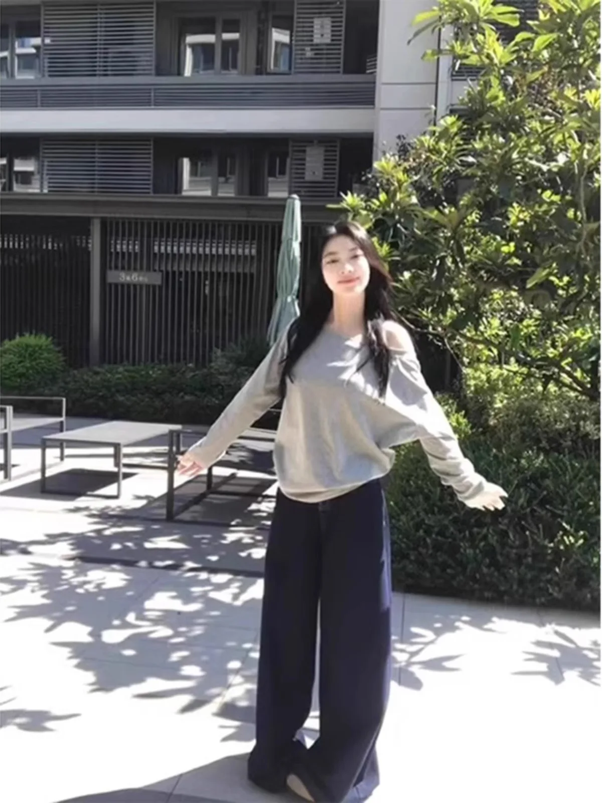 Loose Long Sleeve T-Shirt Women's Style Korean Fashion Slant Shoulder Design Autumn New Casual Versatile Boring Top