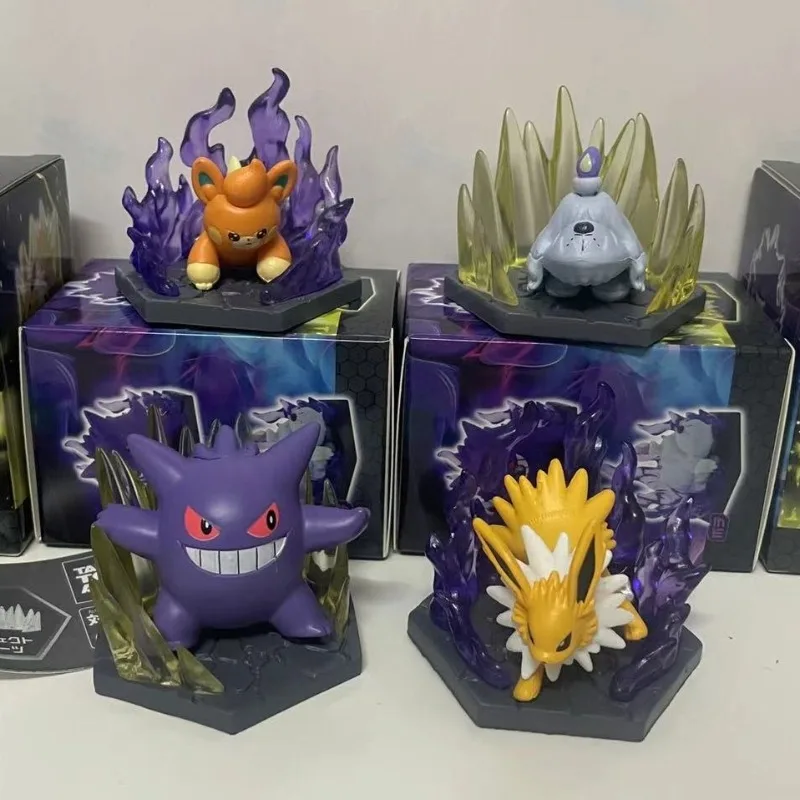 

4pcs/set Pokemon Anime Gengar Scene Toys New Cartoon Battle Eevee 3D Dolls Desktop Kawaii Ornaments Decorative Toys Gifts