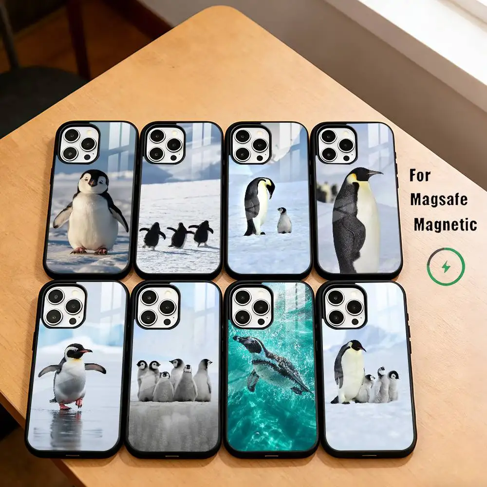 

Cute and funny penguins Phone Case For iPhone17,16,15,14,13,12,11 Plus,Pro Magnetic For Magsafe Wireless Charging