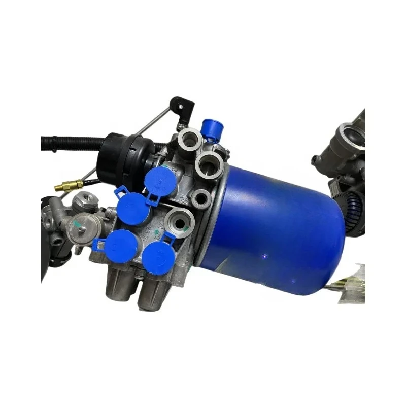 

Осушитель воздуха с клапаном для блока подготовки воздуха грузовика