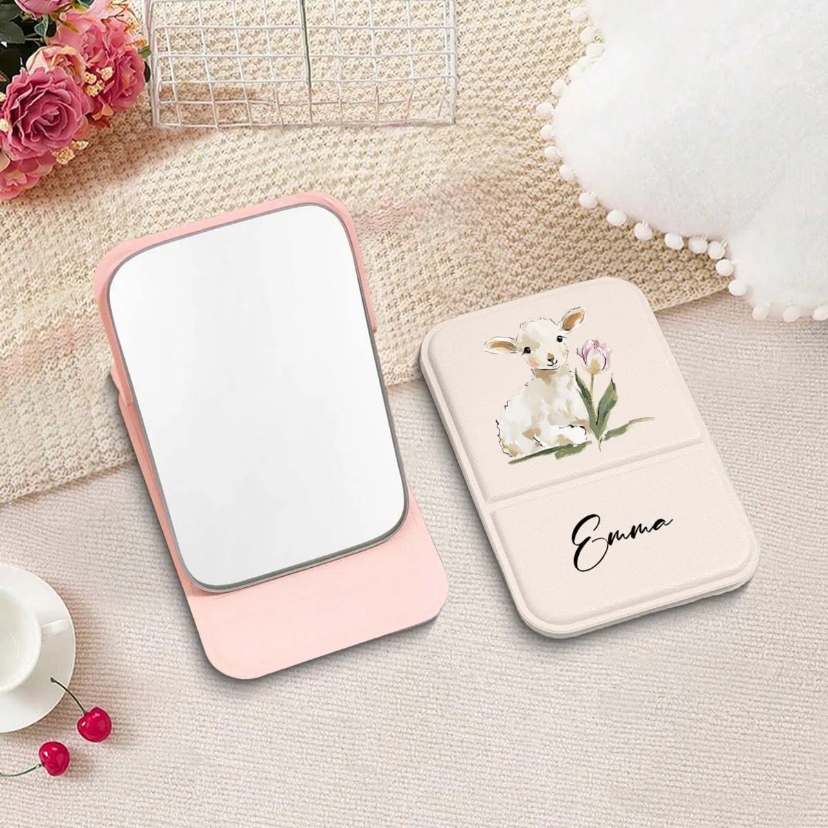 1 custom PU makeup mirror High-definition glass Folding Mirror for Girls and Girls Qixi gift simple high sense flip mirror