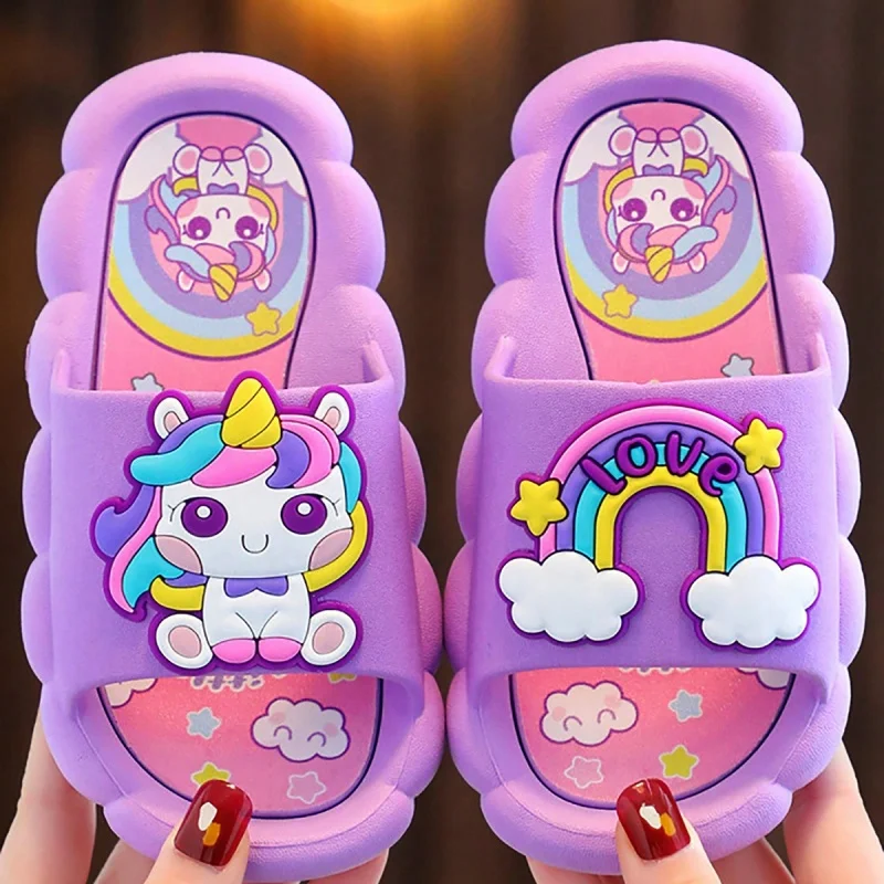 Pantofole estive per bambini slip-on ragazze bambino suole morbide antiscivolo nuvola arcobaleno unicorno cartone animato bagno pantofole da casa