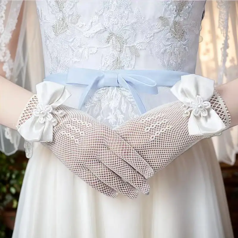 New Wedding Gloves For Brides Pearl Decorated Netting Stage Performance Princess Style Photography Studio White Finger Separated