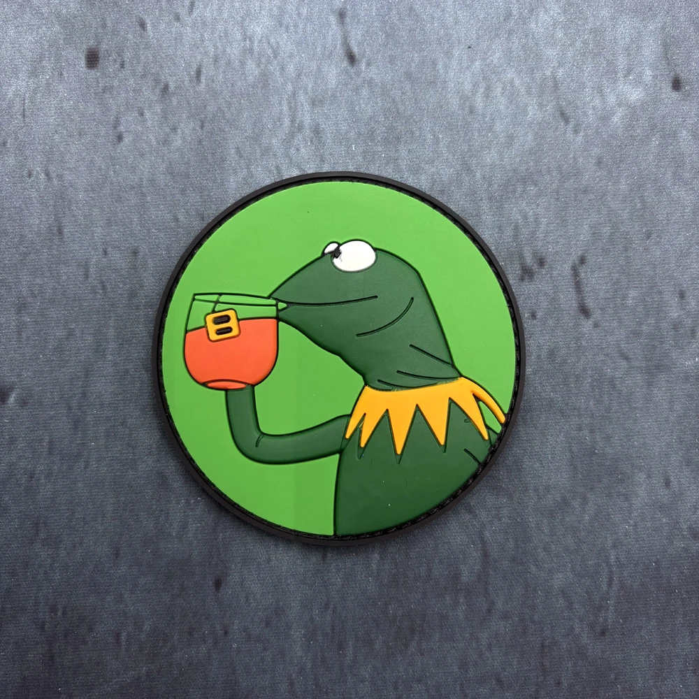 

A Frog Drinking Juice Pvc Patch Tactical Vest/Sling Badge Sticker Patch Pvc Hook-Fixed Backing Morale Patch Backpack Patch Clothing Patch Soft Rubber