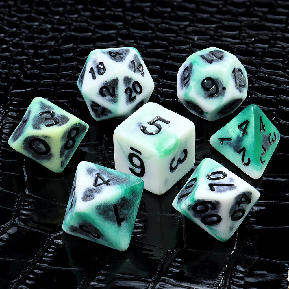 

Белый Зеленый Многогранные кубики Игра Семейная вечеринка Игра в кости D4 D6 D8 D10 D12 D20