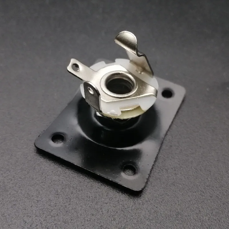 2Pcs Square Style Plate Guitar Bass 1/4 Output Input Jack Socket for Electric Guitar Black Gold Chrome Gutiar Parts