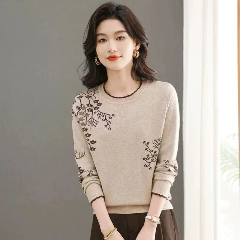 Women's Loose Knit Pullover Sweater Color-Block Trim Semi-Form-Fitting Jacquard Base Layer Fall/Winter Dopamine Neck