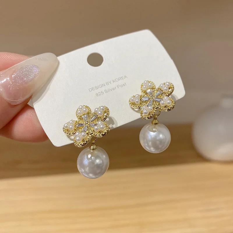 S925 Silver Needle Korean retro Baroque Pearl plum Flower earrings with style Harbor style design feeling studs