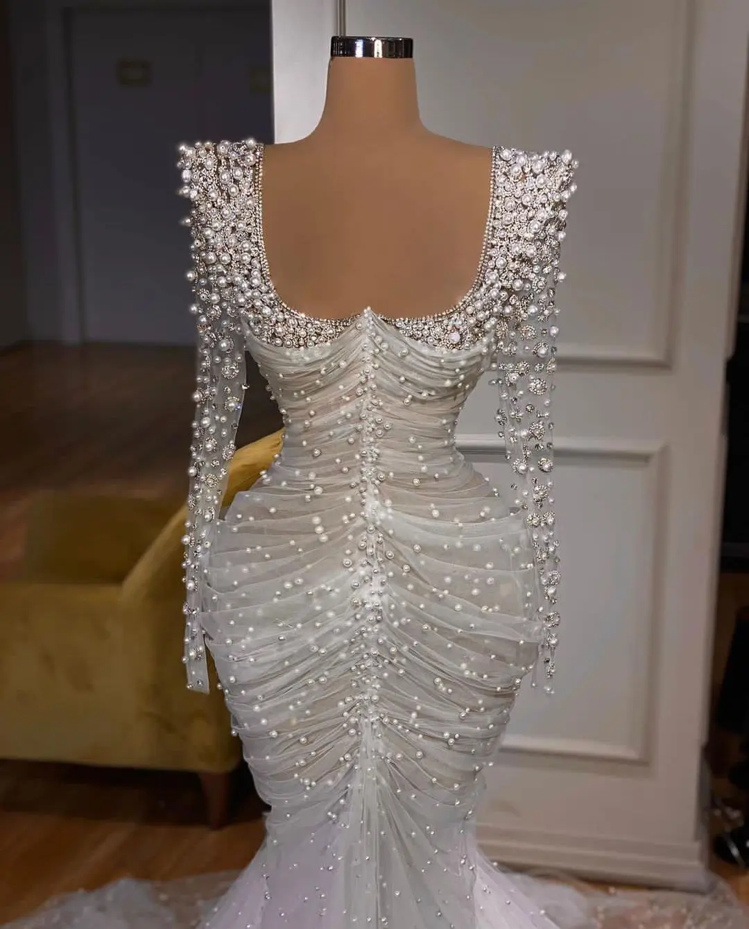 New Design Wedding Dresses Bateau Long Sleeves Beaded Sequins Appliques Mermaid Pearls Luxury Plus Size Bridal Vestido De Novia