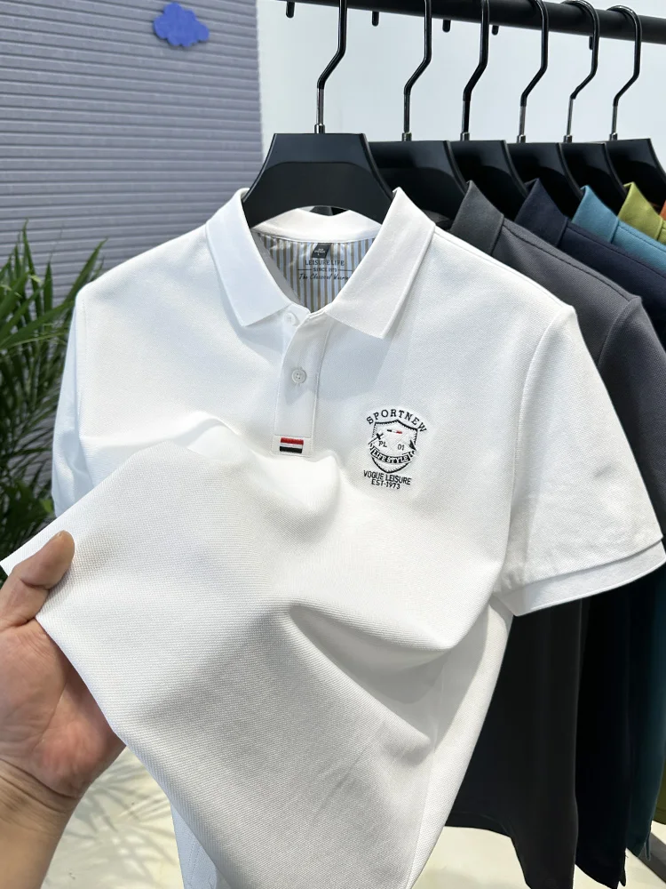 

Высококачественная рубашка-поло с короткими рукавами, модная новая летняя мужская рубашка с вышитыми лацканами, спортивный повседневный удобный топ с разрезом, универсальный