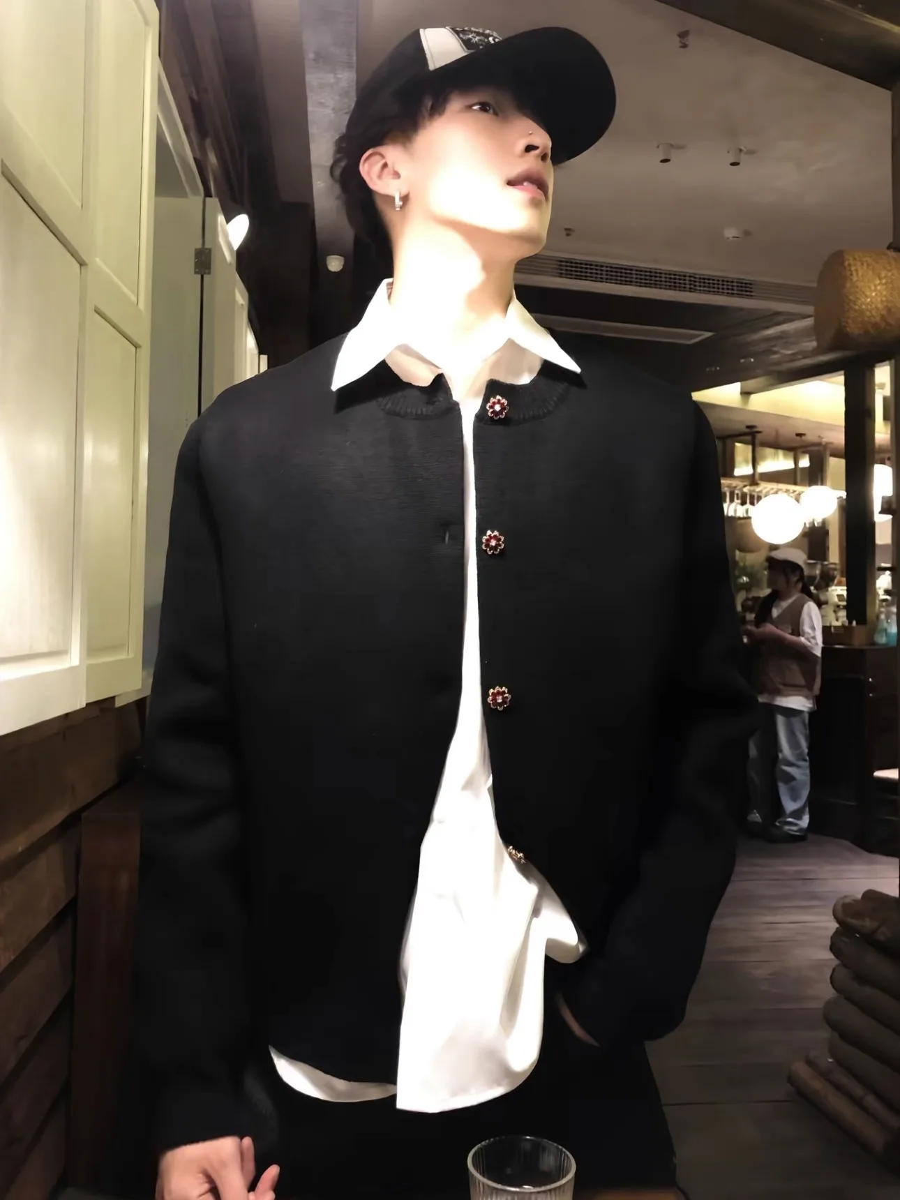 

Американский вязаный кардиган с пуговицами, мужской осенне-зимний повседневный свитер, тюнер, свободный крой, средней тонкой длины...