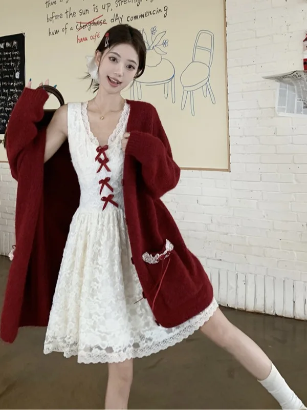 

plus Size Slimming Lace Sweater Jacket Women's A-Line Dress with Strap High Waist Short Skirt Fashionable Winter Outfit