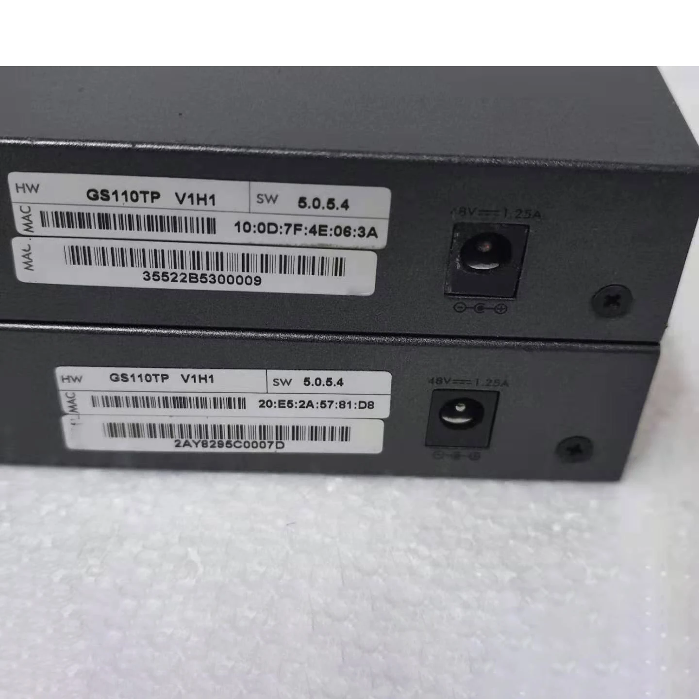 1 Uds. Conmutador de gestión de red de 8 puertos POE Gigabit y 2 puertos ópticos con fuente de alimentación GS110TP