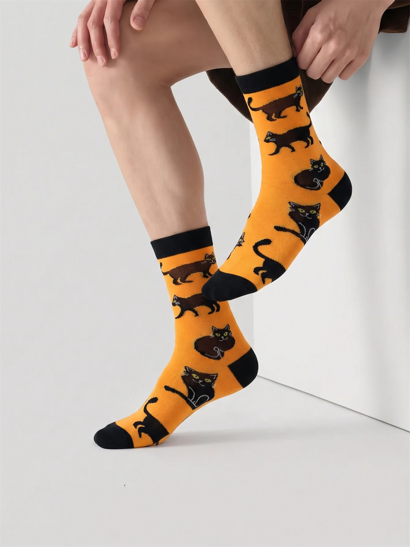 Black Cat Crew Cotton Socks For Men Novelty Mid Socks Funny Gothic Cat Print Casual Daily Socks Streetwear