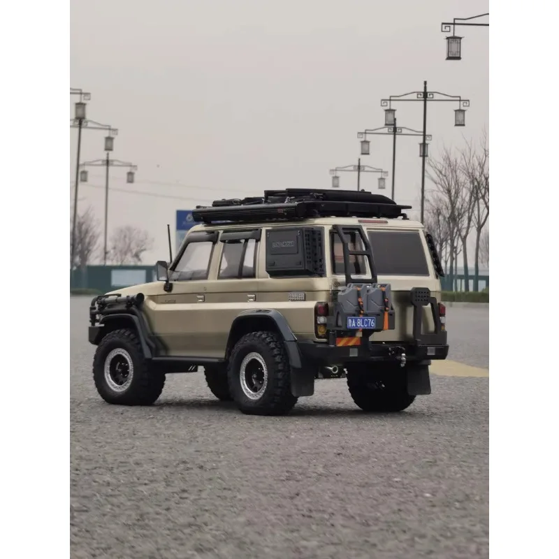 

RC Crawler Jerry Can Holder – Scale Accessory Upgrade Decorative Part for RGT EX86190 1/10 RC Car LC76 Land Cruiser