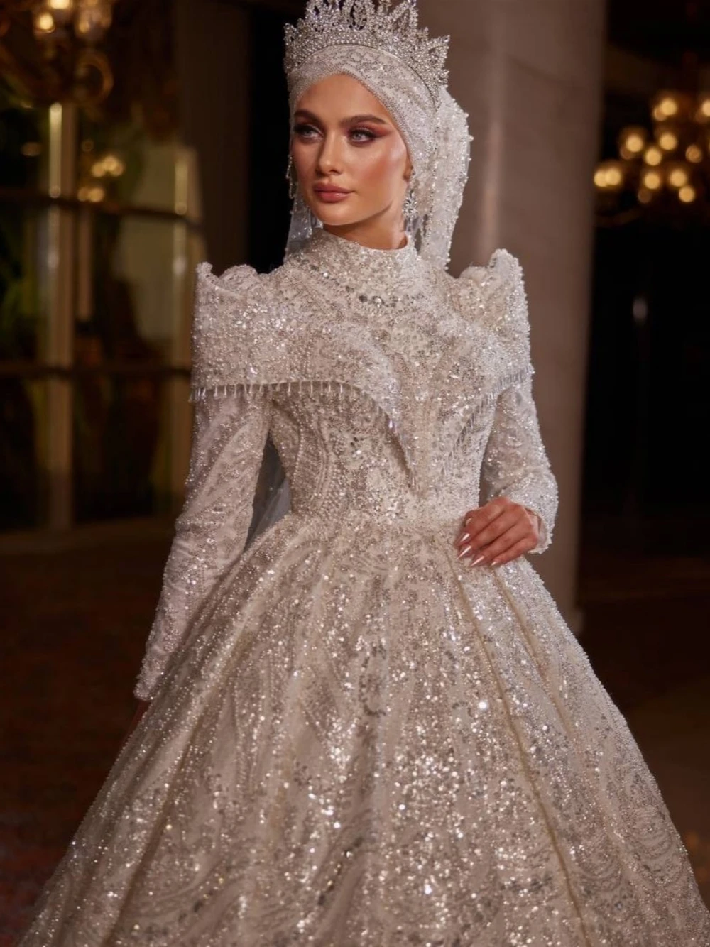 Muslim High Neck Wedding Dress Kaftan Pearls Glitter Ball Gown Elegant Fashionable Tassel Bridal Gown Customized Women Beauty