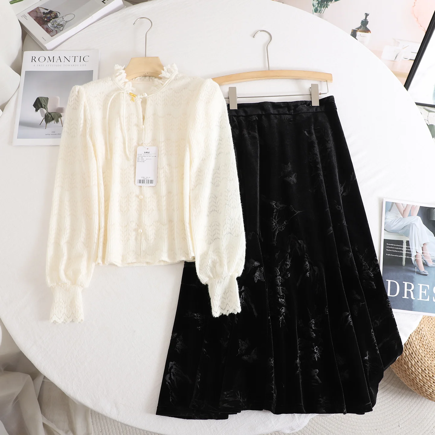 

Women's Set Neo-chinese Hollow-out Lace Panel Beige Blouse Black Jacquar Velvet Midi Skirt Luxury Office Lady Suit Cloth Autumn