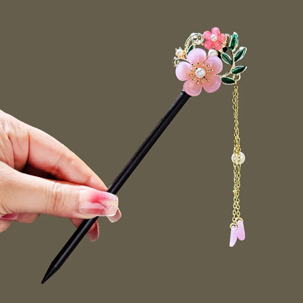 

Chinese Style Flower Hair Sticks Vintage Handmade Hair Chinese Tassel Wooden Hair Forks Retro Hair Clips for Pan Headdress