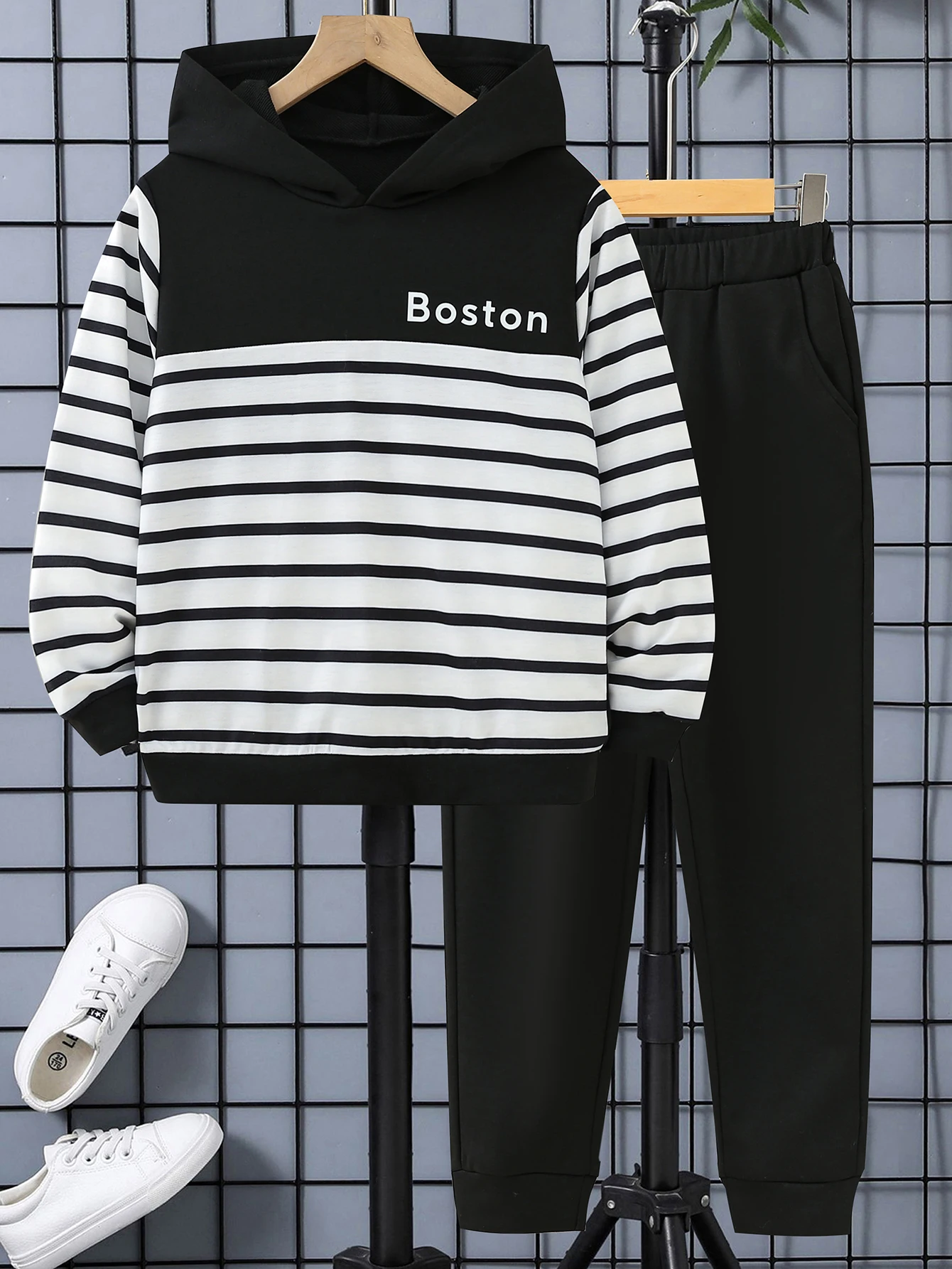 

Новый модный универсальный уличный свитшот в полоску с капюшоном для девочек, мальчиков и девочек, свободные брюки, костюм из двух предметов, повседневный стиль
