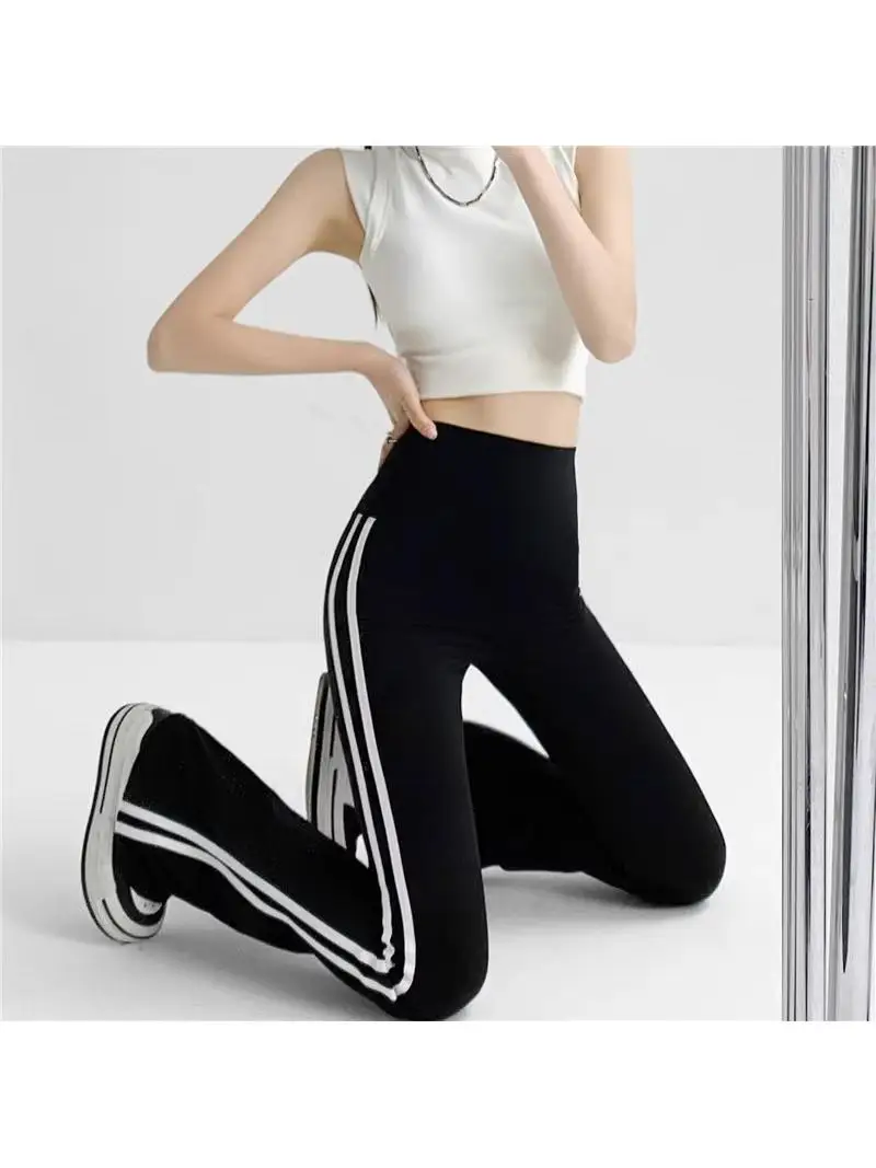 ハイウエストフレアヨガパンツ レディース アウトドアウェア 秋 サイドストライプ スポーツ プラスサイズ アークパンツ ベースレイヤーパンツ