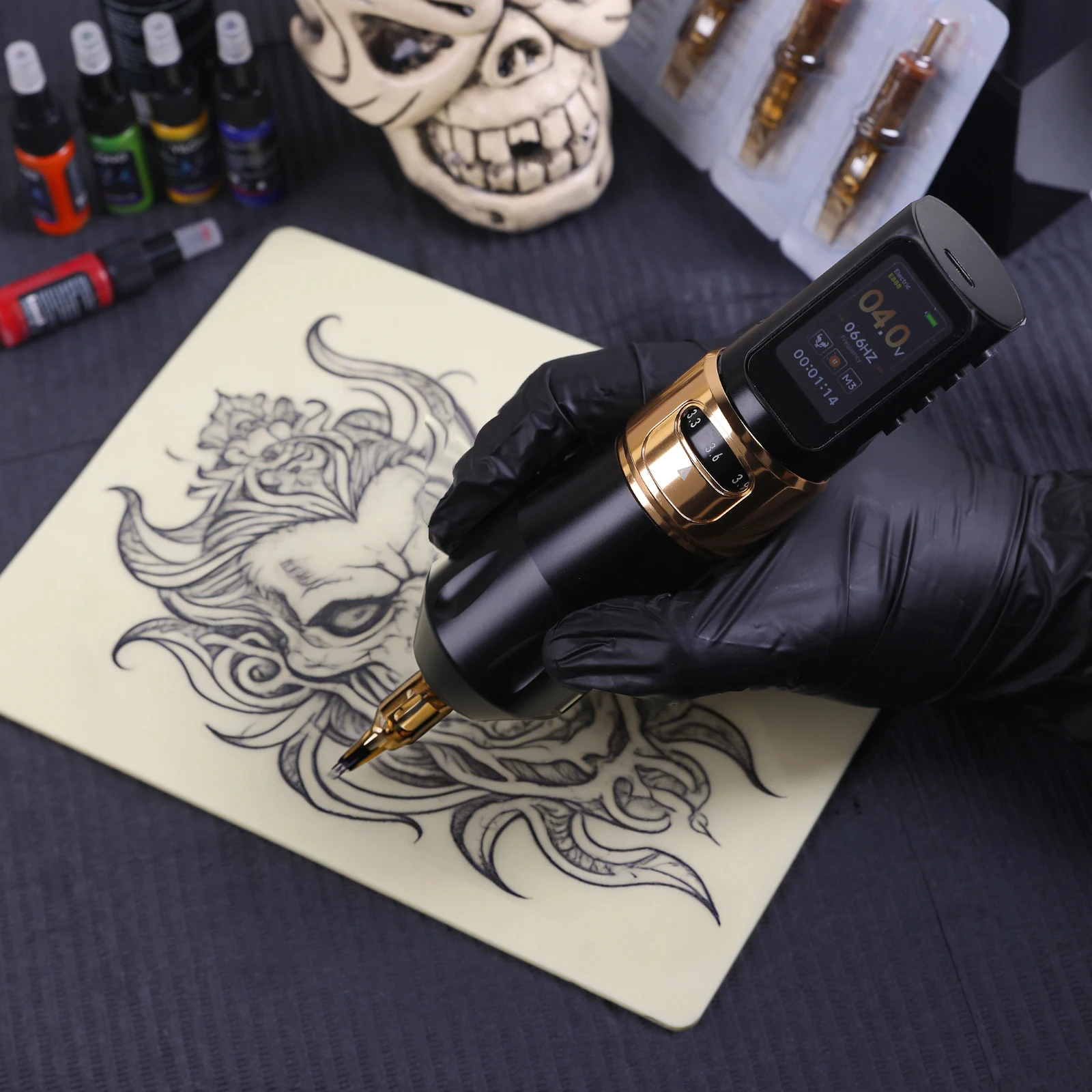 

Беспроводная тату-машинка ELF Pro Tattoo Machine Pen с аккумулятором 1700 мАч, регулируемым ходом и безколлекторным мотором для перманентного макияжа